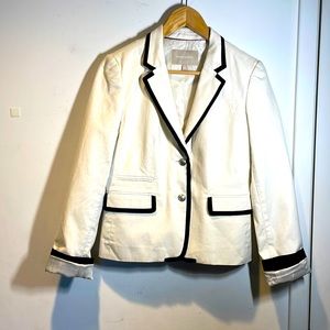 Banana Republic Beautiful blazer never worn